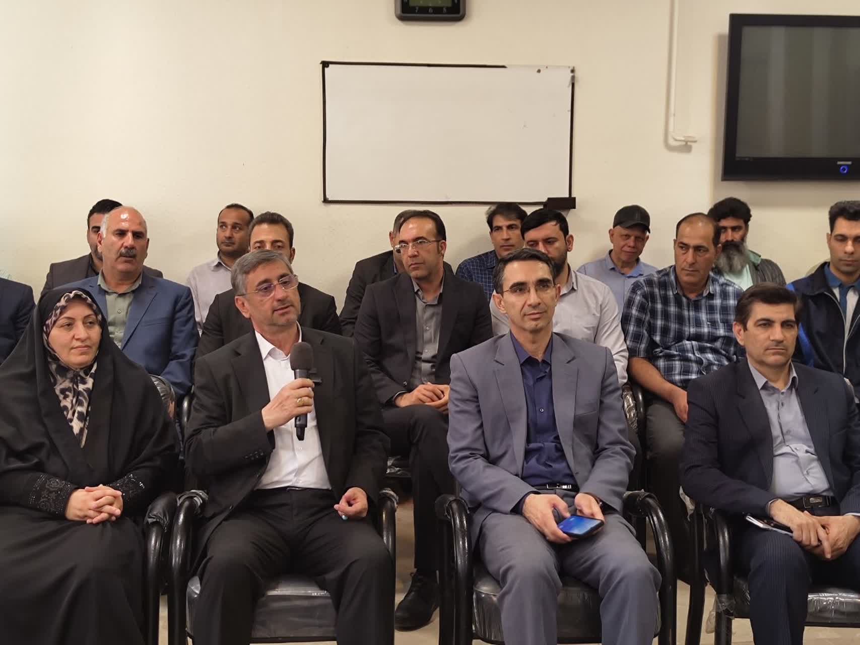 تبریک استاندار لرستان به معلم ها