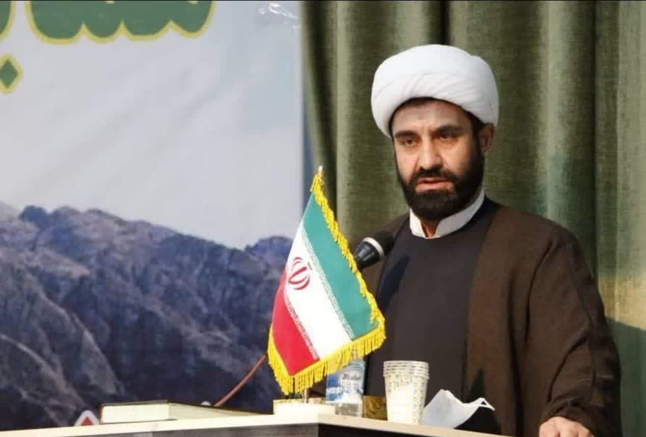 انتقاد تند امام جمعه دلفان از مدیریت سرپرستی اکثر ادارات این شهرستان